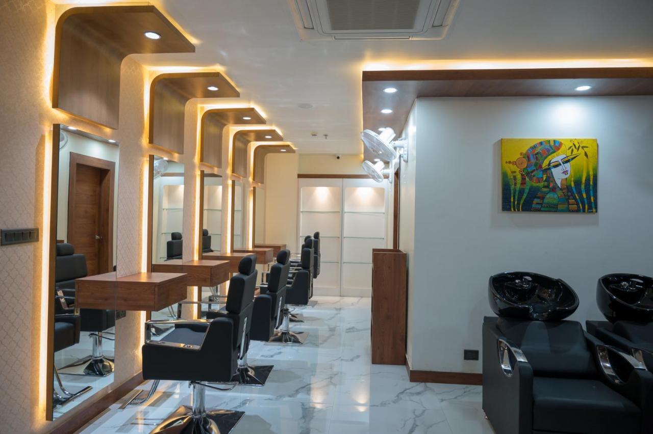 Golden Retreat Otel Baharampur Dış mekan fotoğraf
