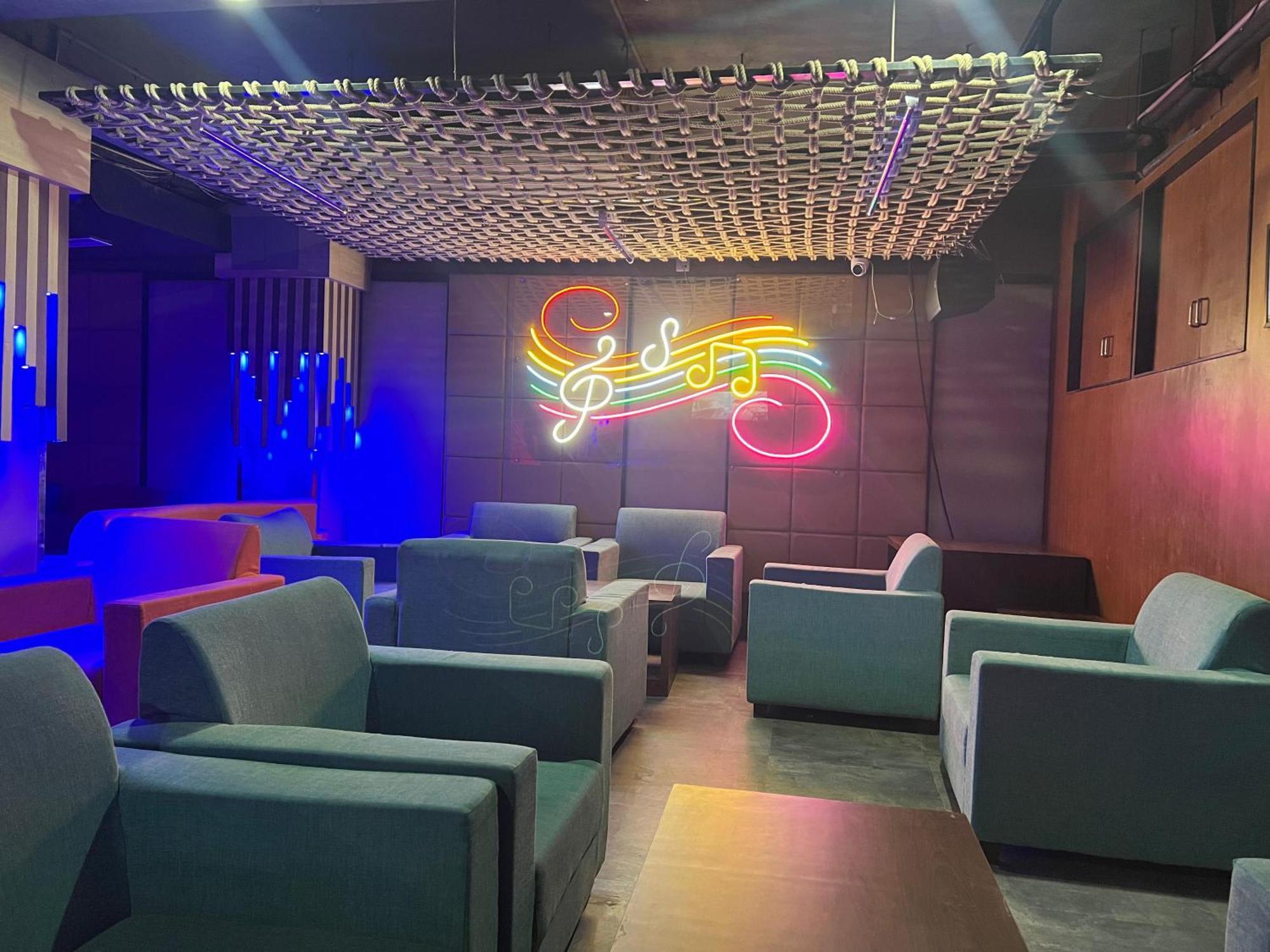 Golden Retreat Otel Baharampur Dış mekan fotoğraf